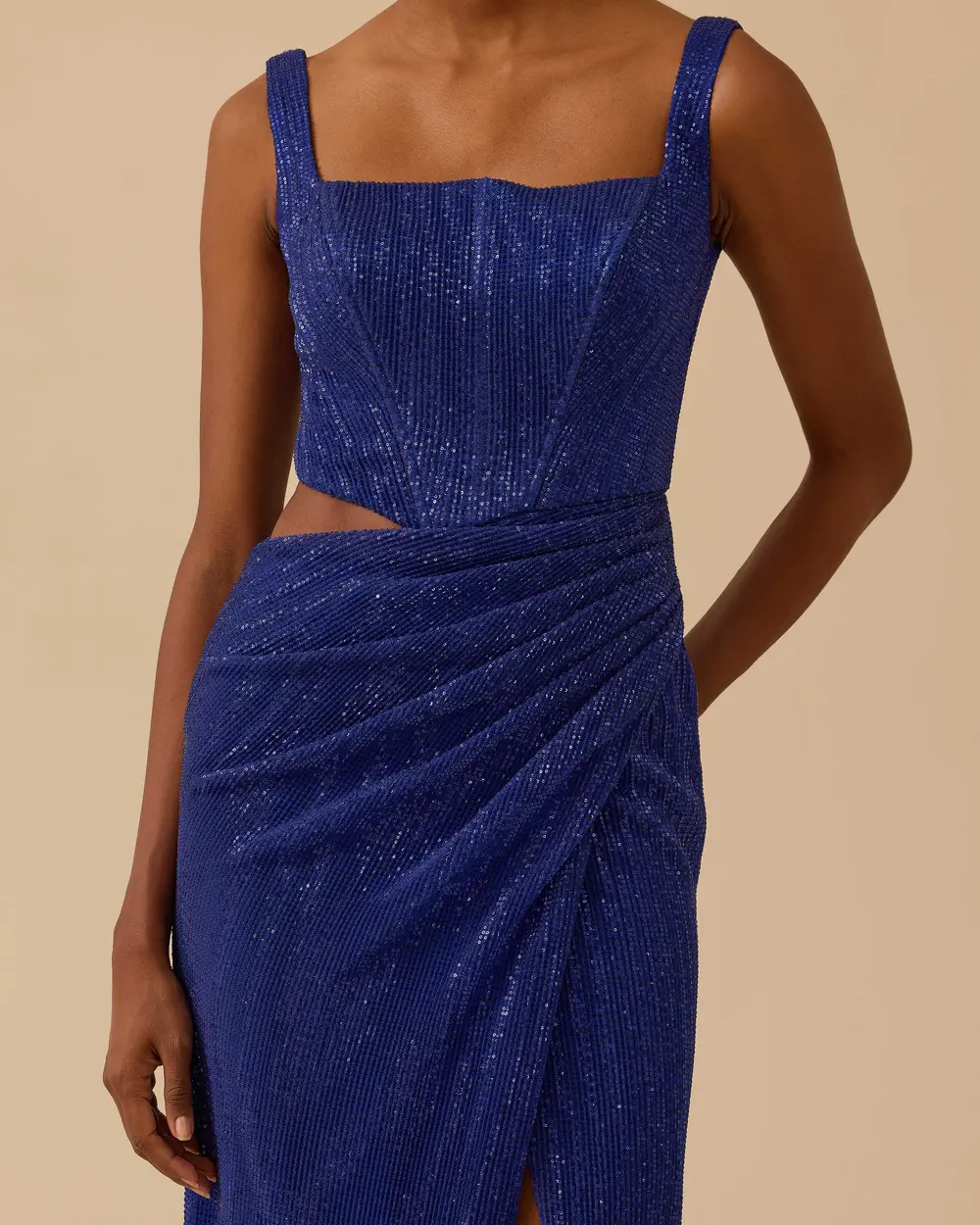 Kare Yaka Yırtmaçlı Payetli Abiye