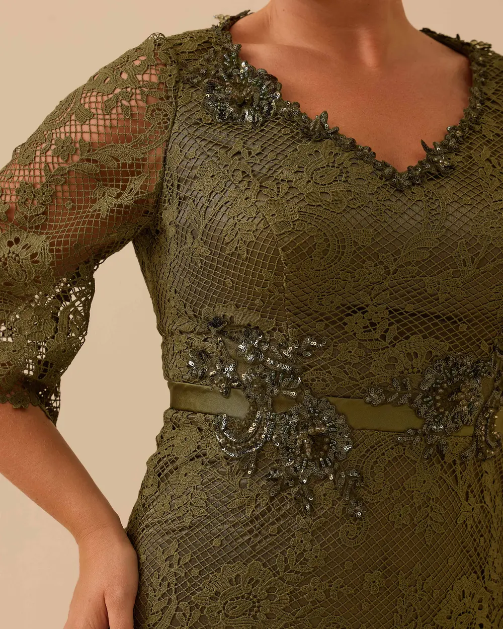 Büyük Beden Truvakar Kol Dantel Abiye