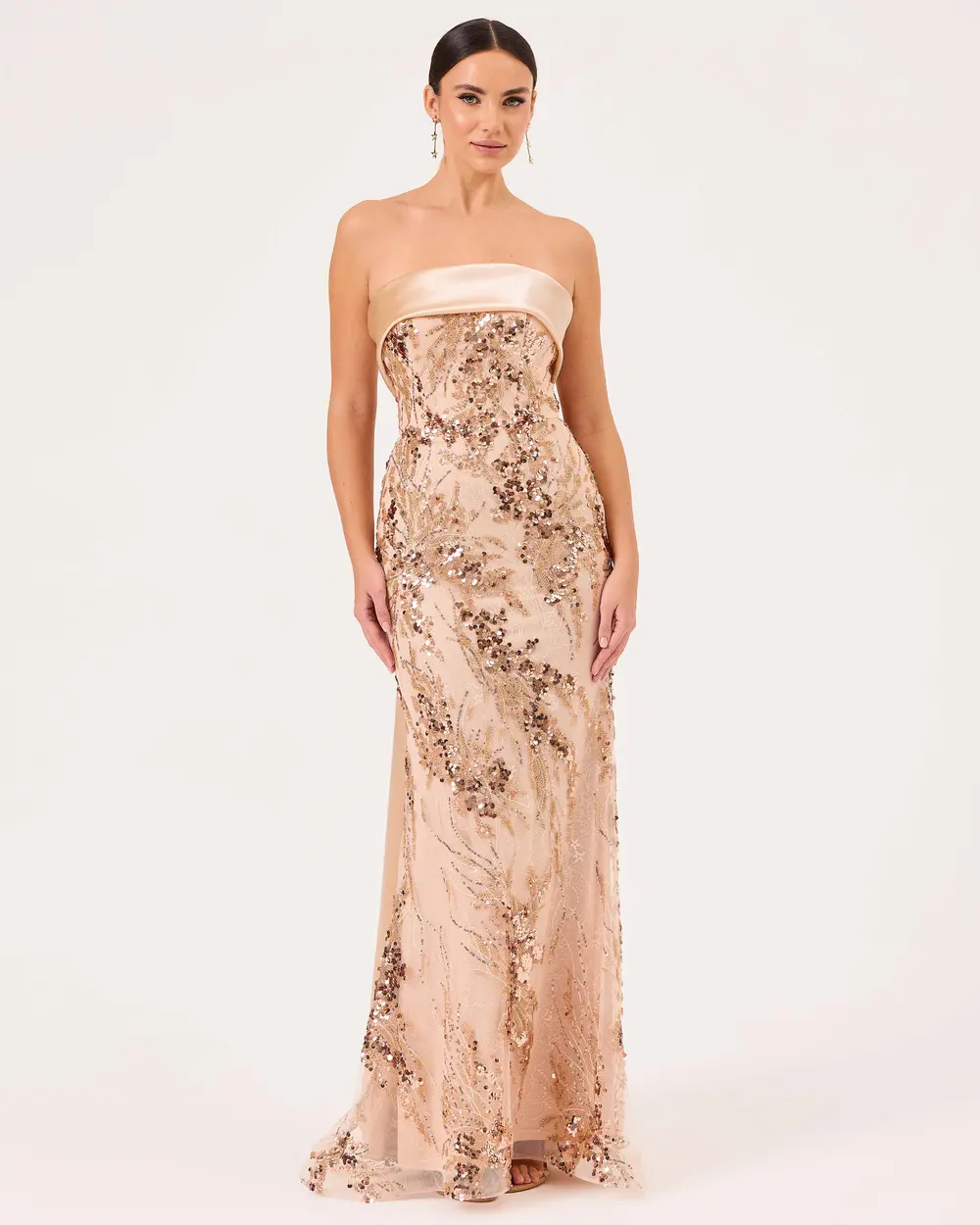 Straplez Yaka Dar Form Payetli Abiye