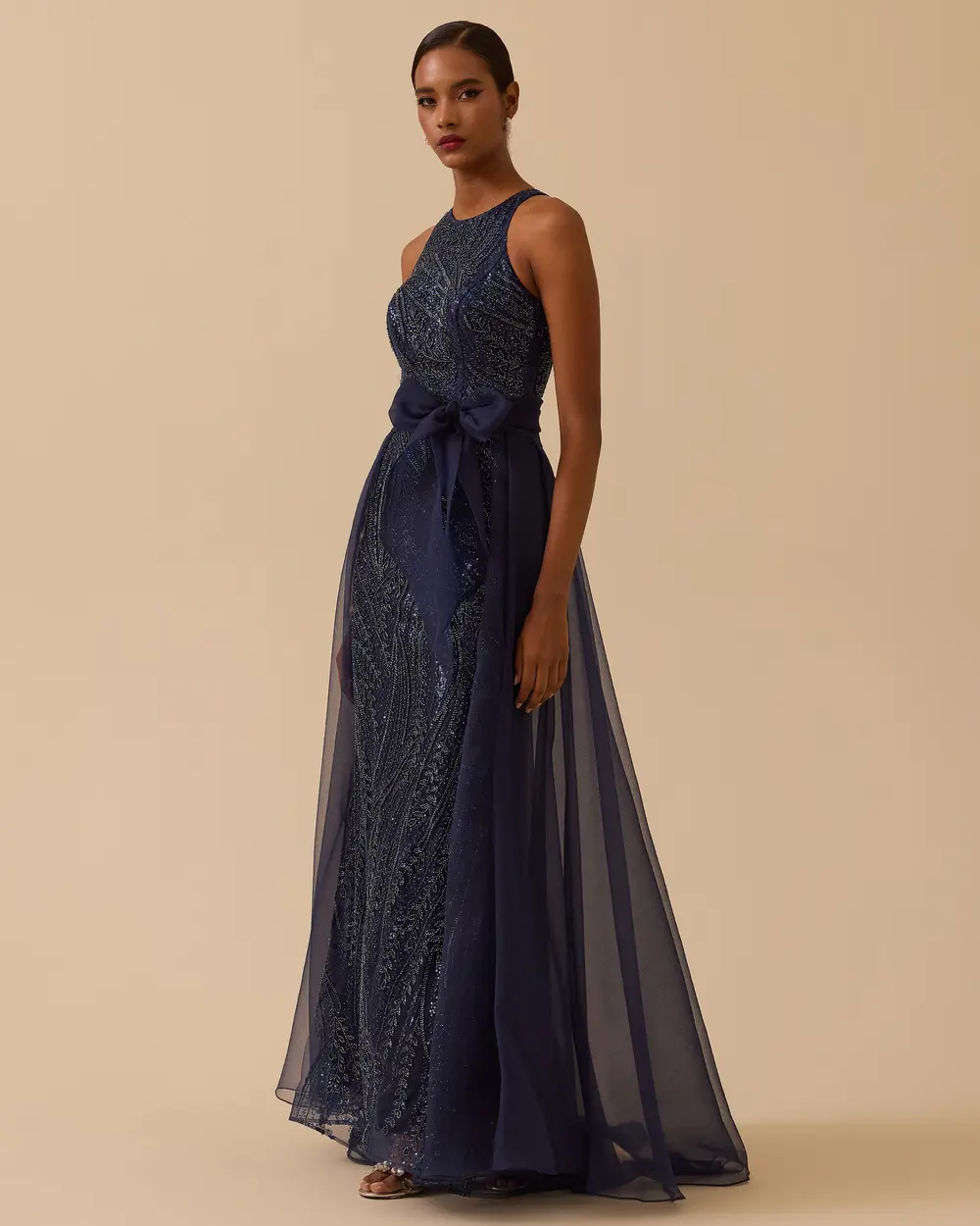 Halter Yaka Dar Form Payetli Abiye