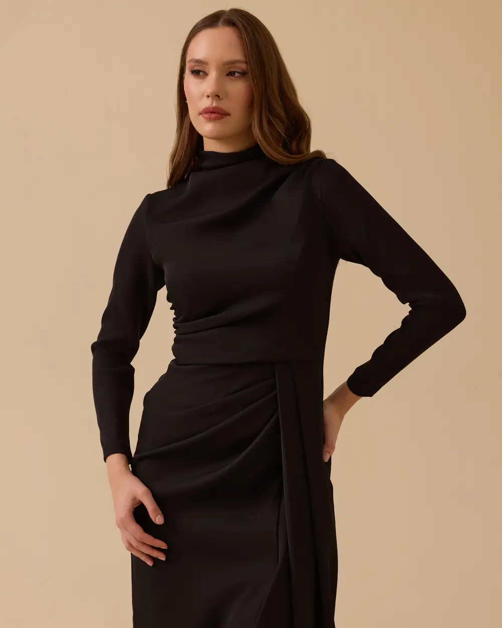 Drapeli Şık Midi Elbise