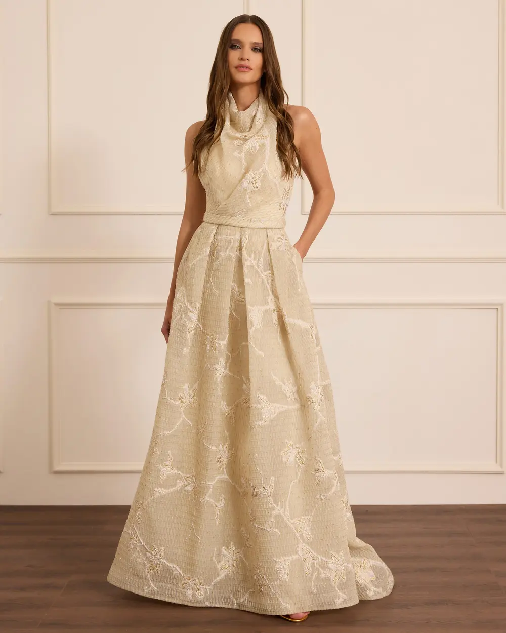 Degaje Yaka Desenli Kolsuz Abiye