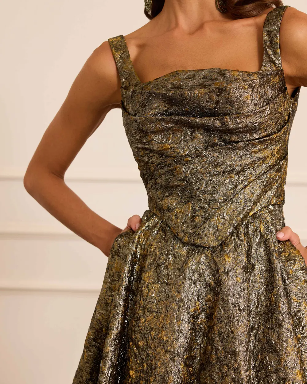 Korsajlı Askılı Jakar Elbise