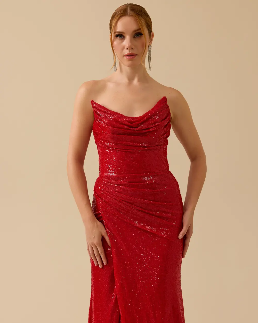 Payetli Balık Form Yırtmaçlı Abiye