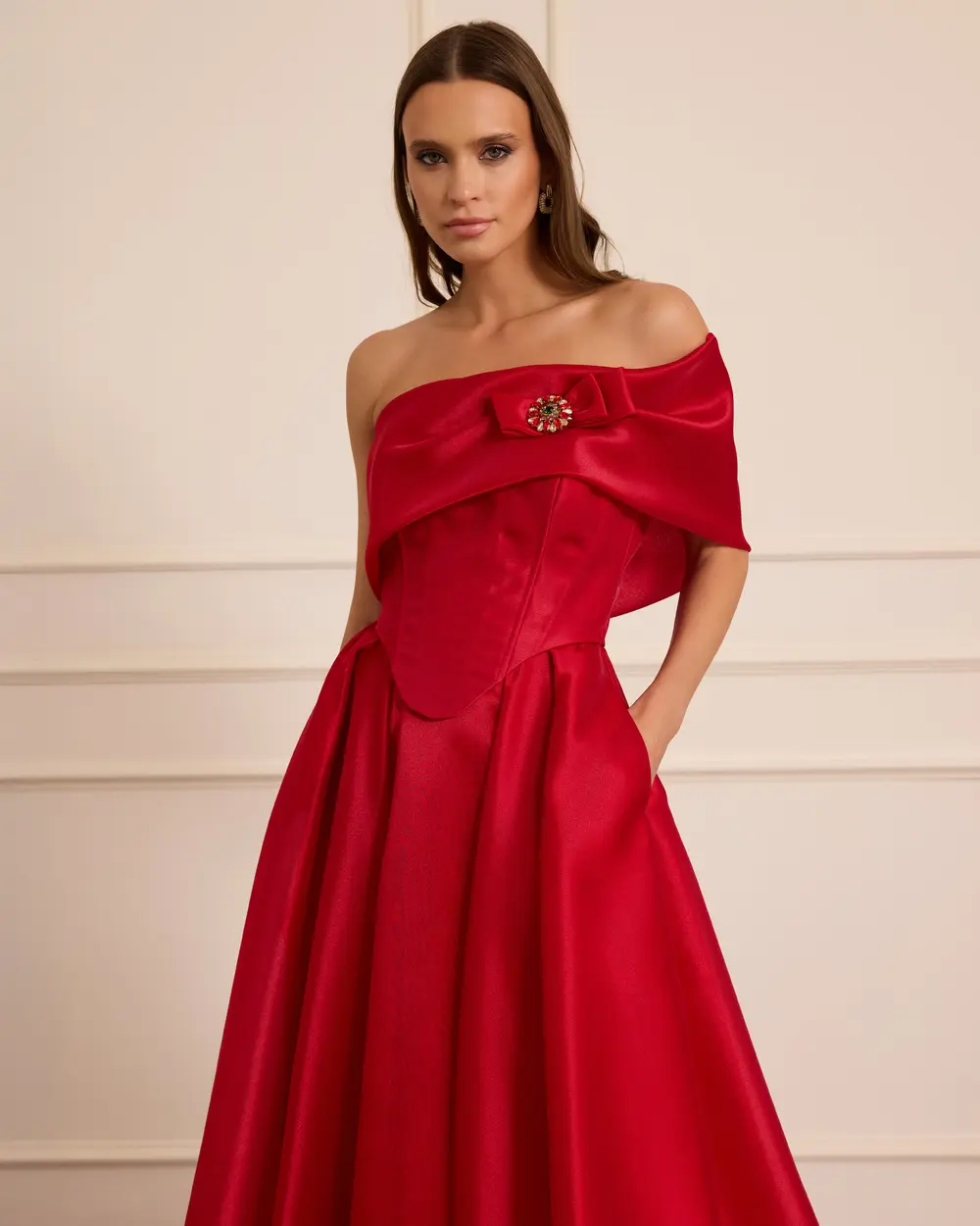 Korsajlı Taş Aksesuarlı Saten Elbise