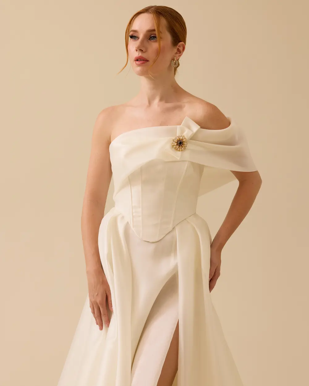 Korsajlı Taş Aksesuarlı Saten Elbise