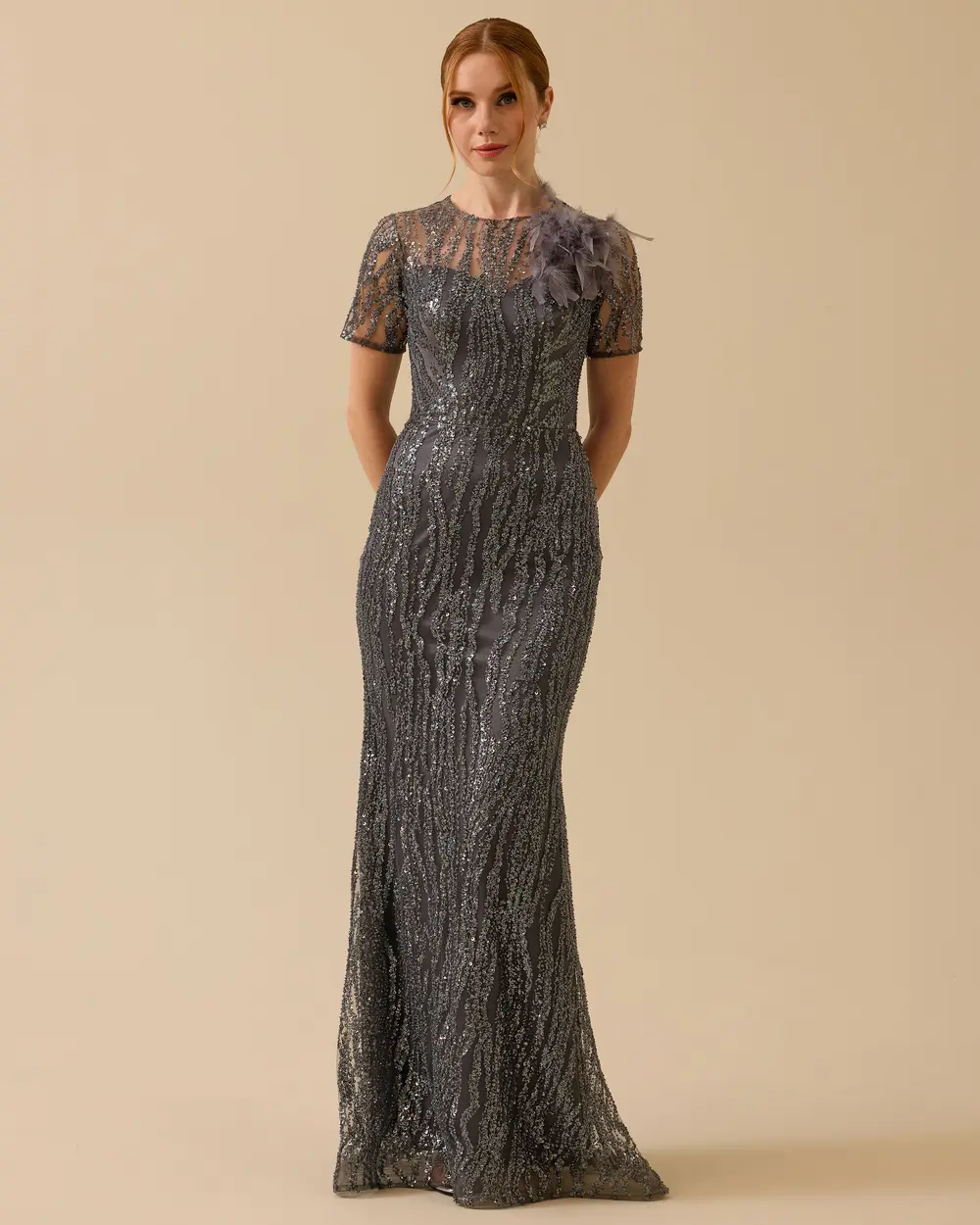 Feather Detailed Short Sleeve Slim Fit Evening Dresses