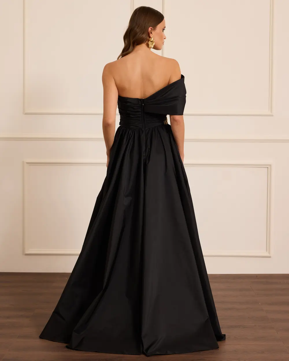 İşlemeli Yırtmaç Detaylı Abiye