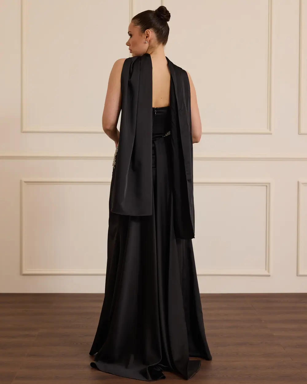 Taşlı Fular Detaylı Saten Abiye