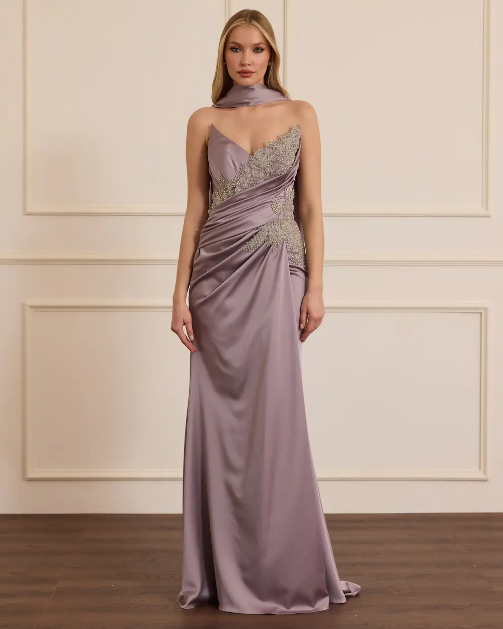 Taşlı Fular Detaylı Saten Abiye