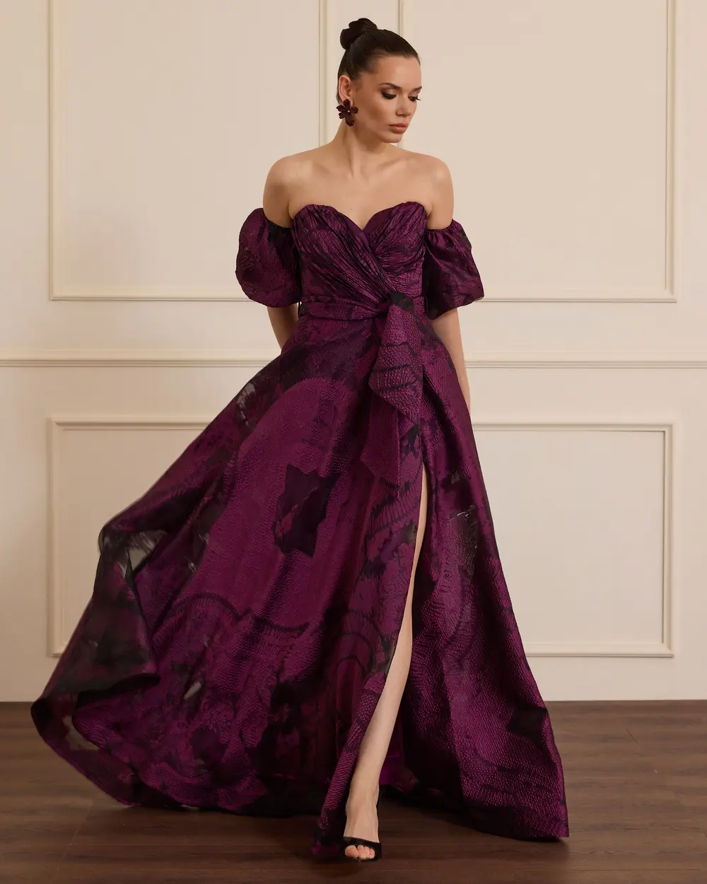 Çıkarılabilir Kollu Fiyonk Detaylı Abiye