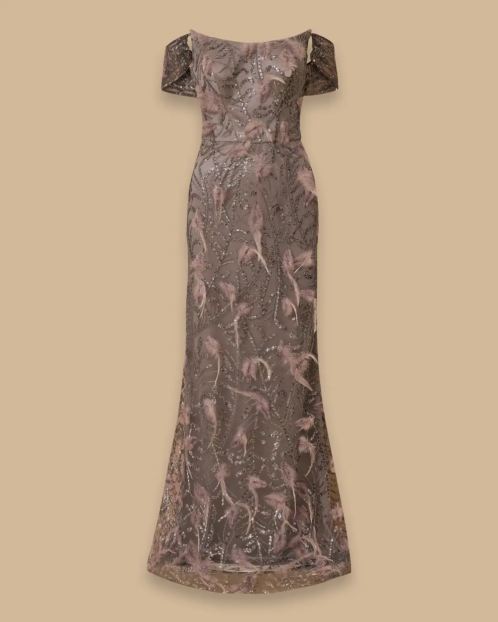 Tüy Detaylı Düşük Kol Balık Abiye