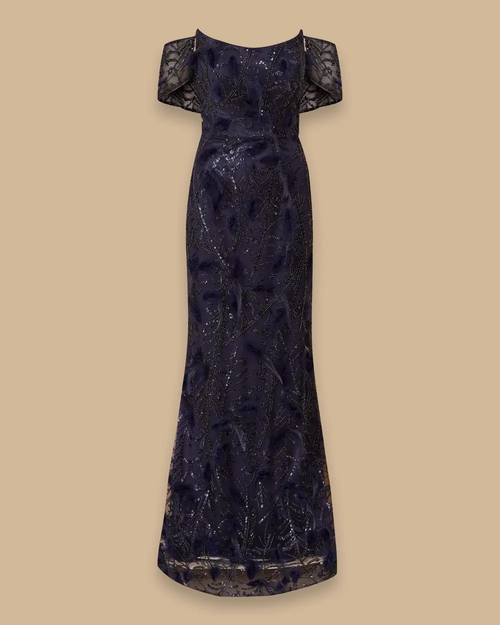 Tüy Detaylı Düşük Kol Balık Abiye