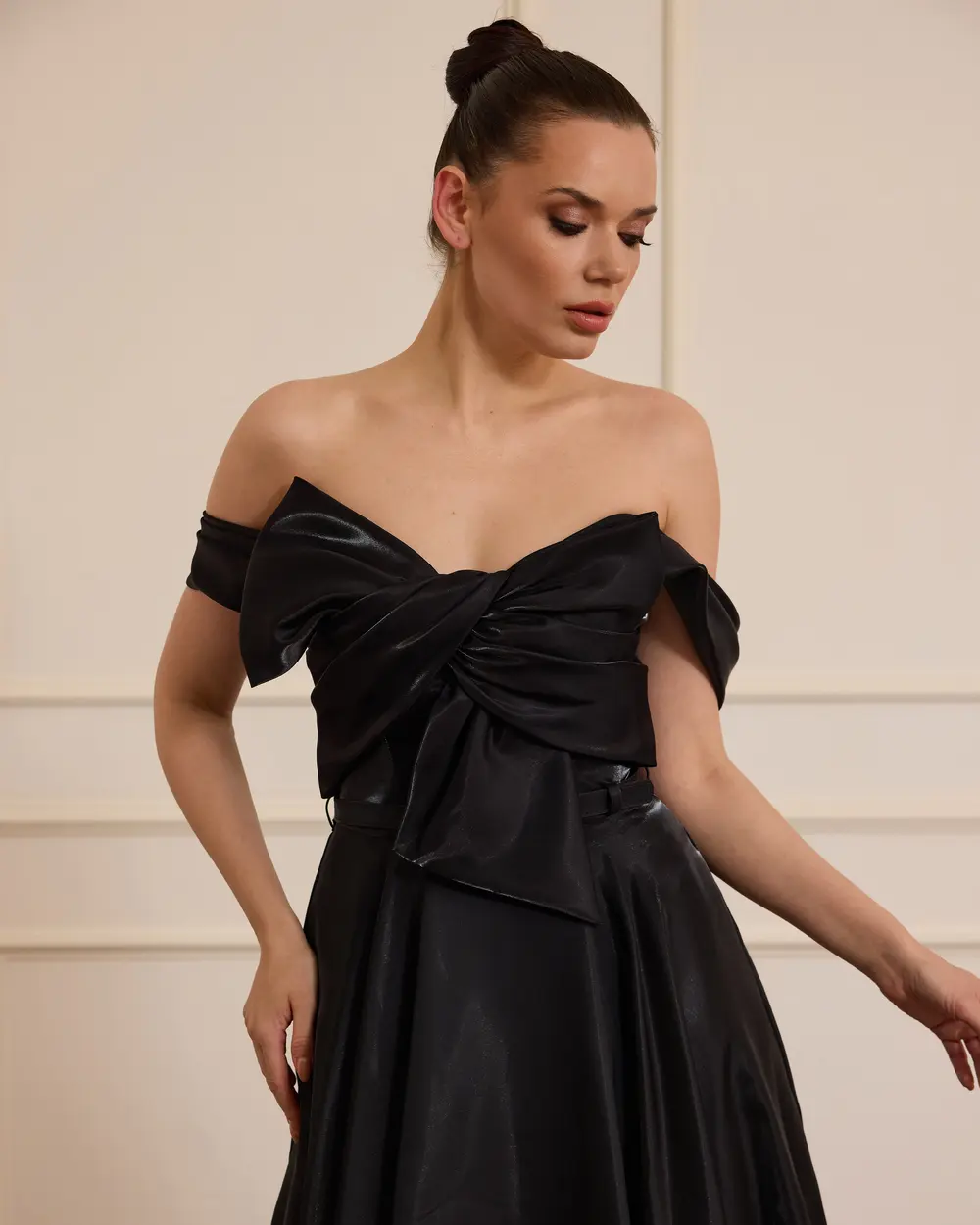 Kemerli Düşük Kol Cepli Jakar Abiye