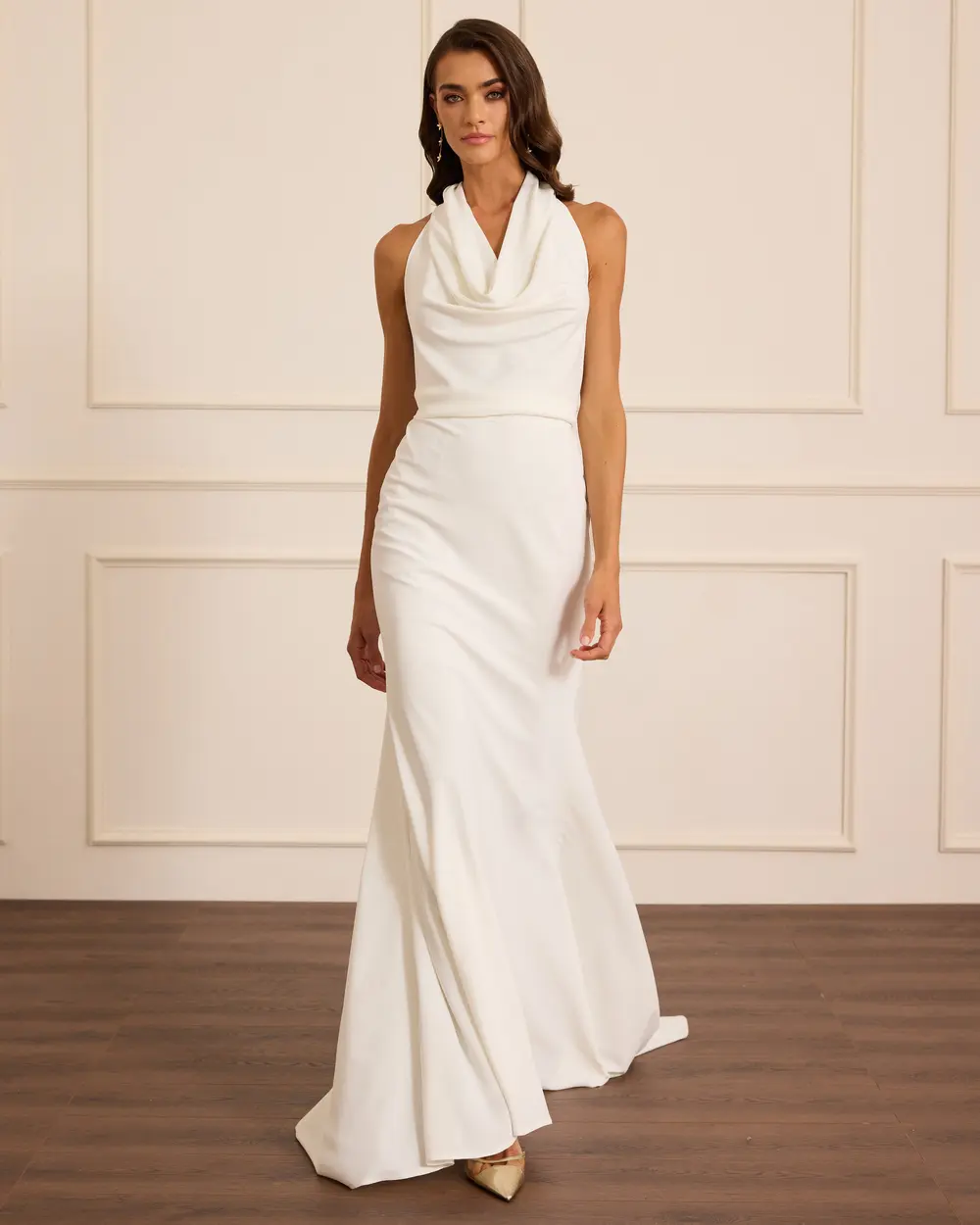 Sırt Dekolteli Degaje yaka abiye