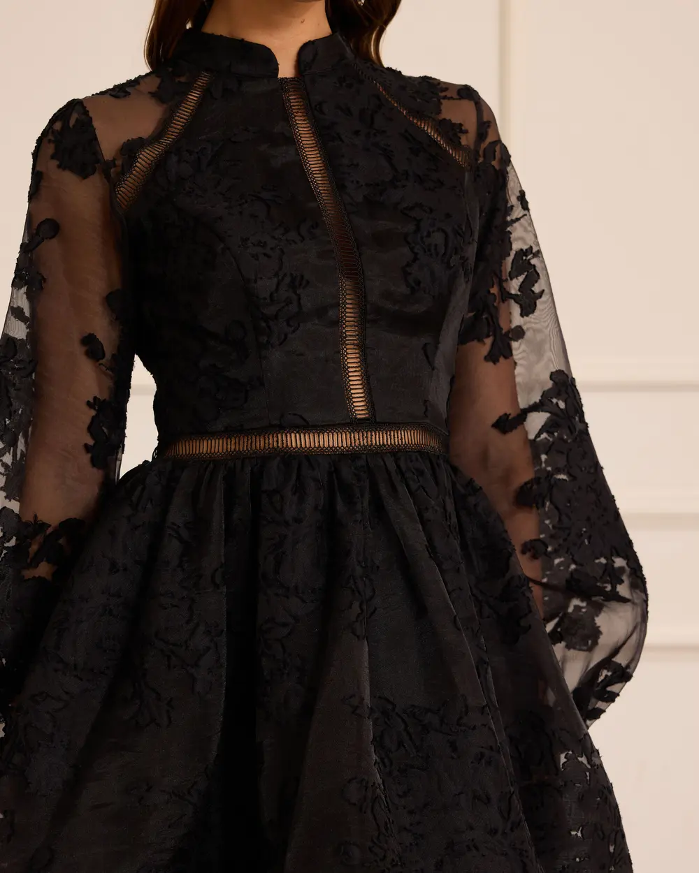 Hakim Yaka Çiçek Desenli Mini Abiye