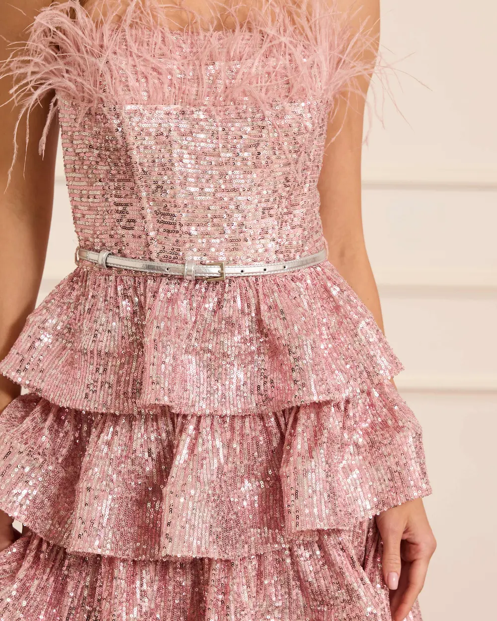 Fırfırlı Tüy Detaylı Mini Payet Abiye