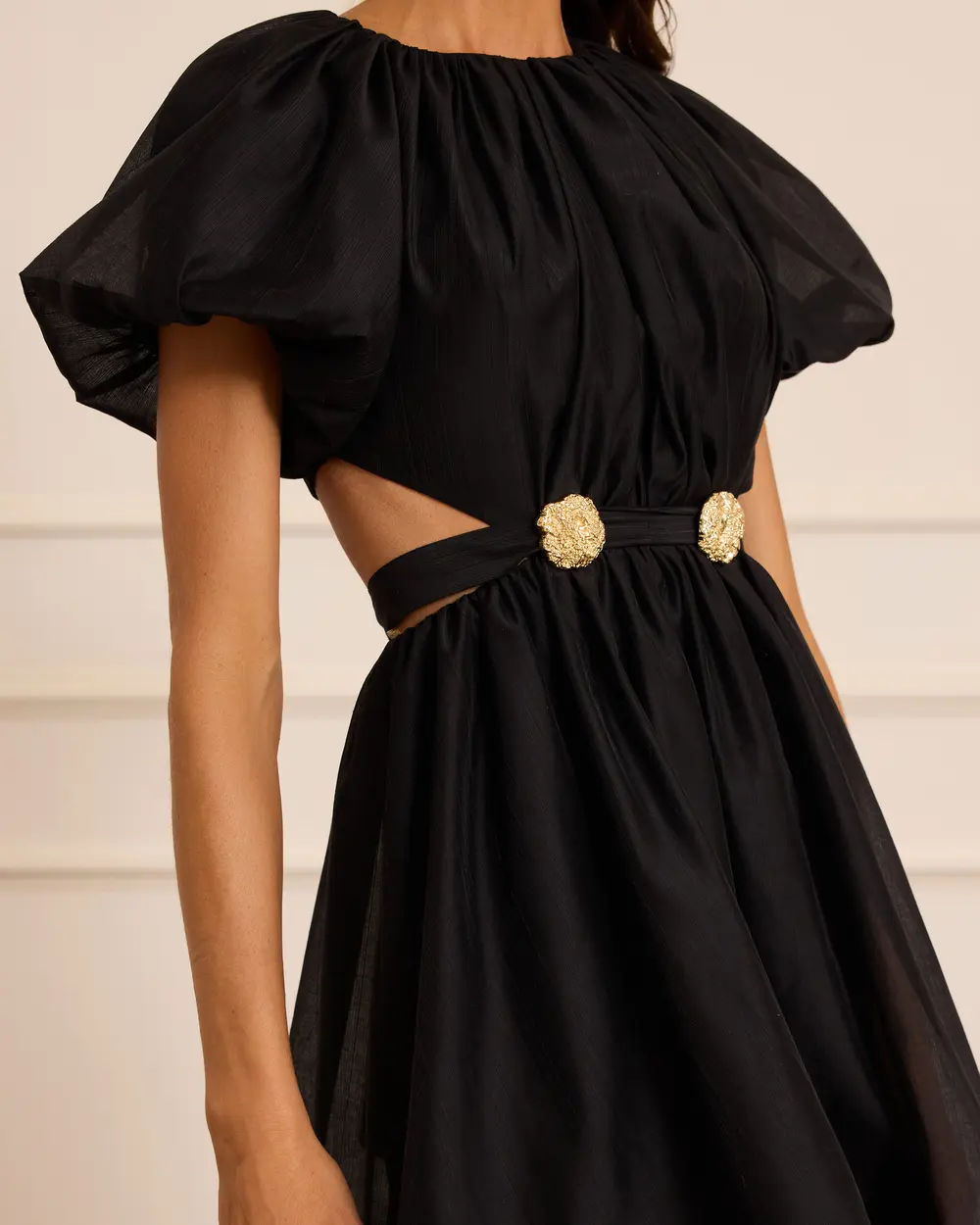 Pencere Detaylı Balon Kol Mini Abiye