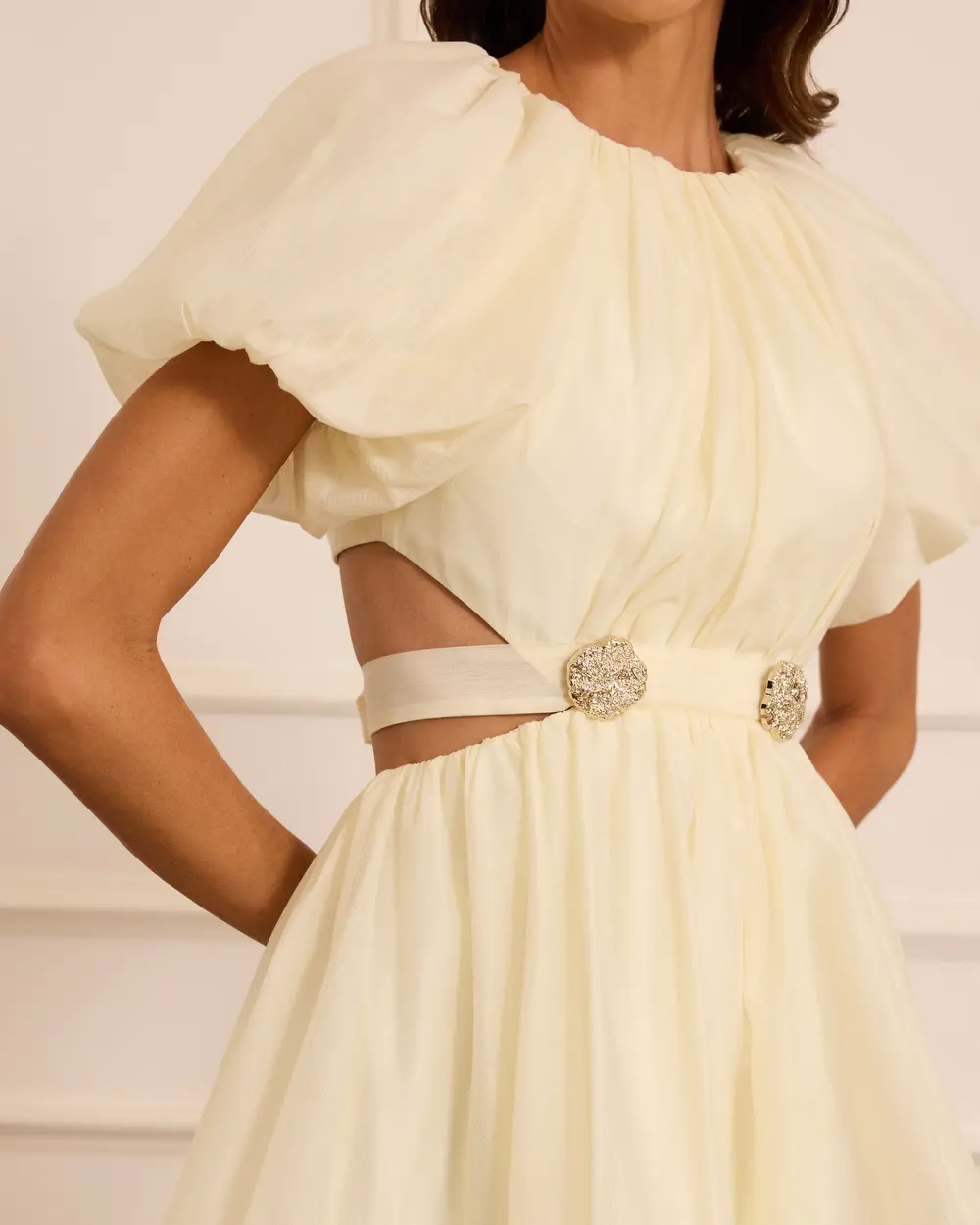 Pencere Detaylı Balon Kol Mini Abiye