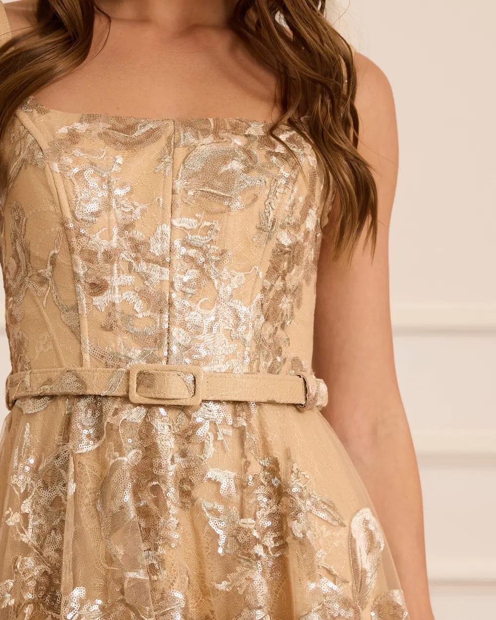 Kare Yaka Desenli Kemerli Abiye