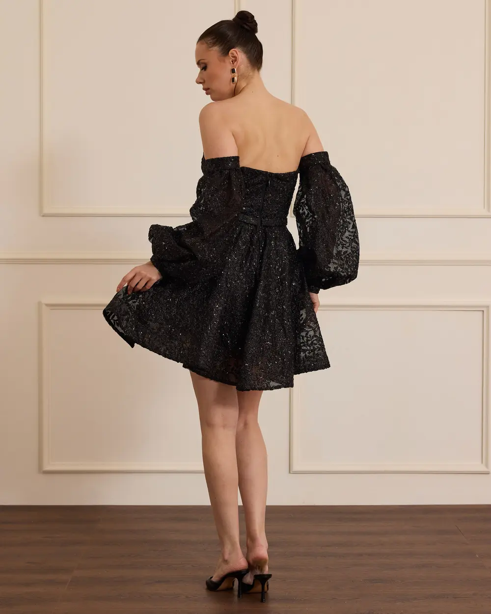 Çıkarılabilir Kollu Boncuklu Mini Abiye