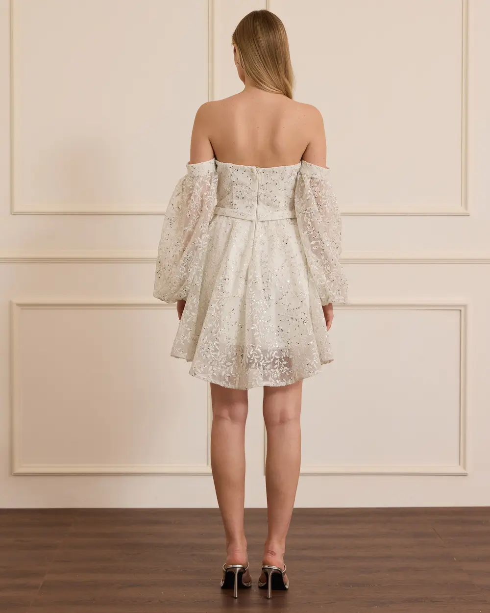 Çıkarılabilir Kollu Boncuklu Mini Abiye