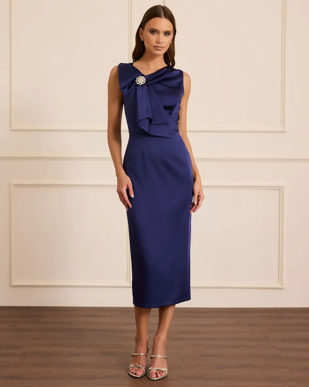 Taş Detaylı Midi Saten Abiye