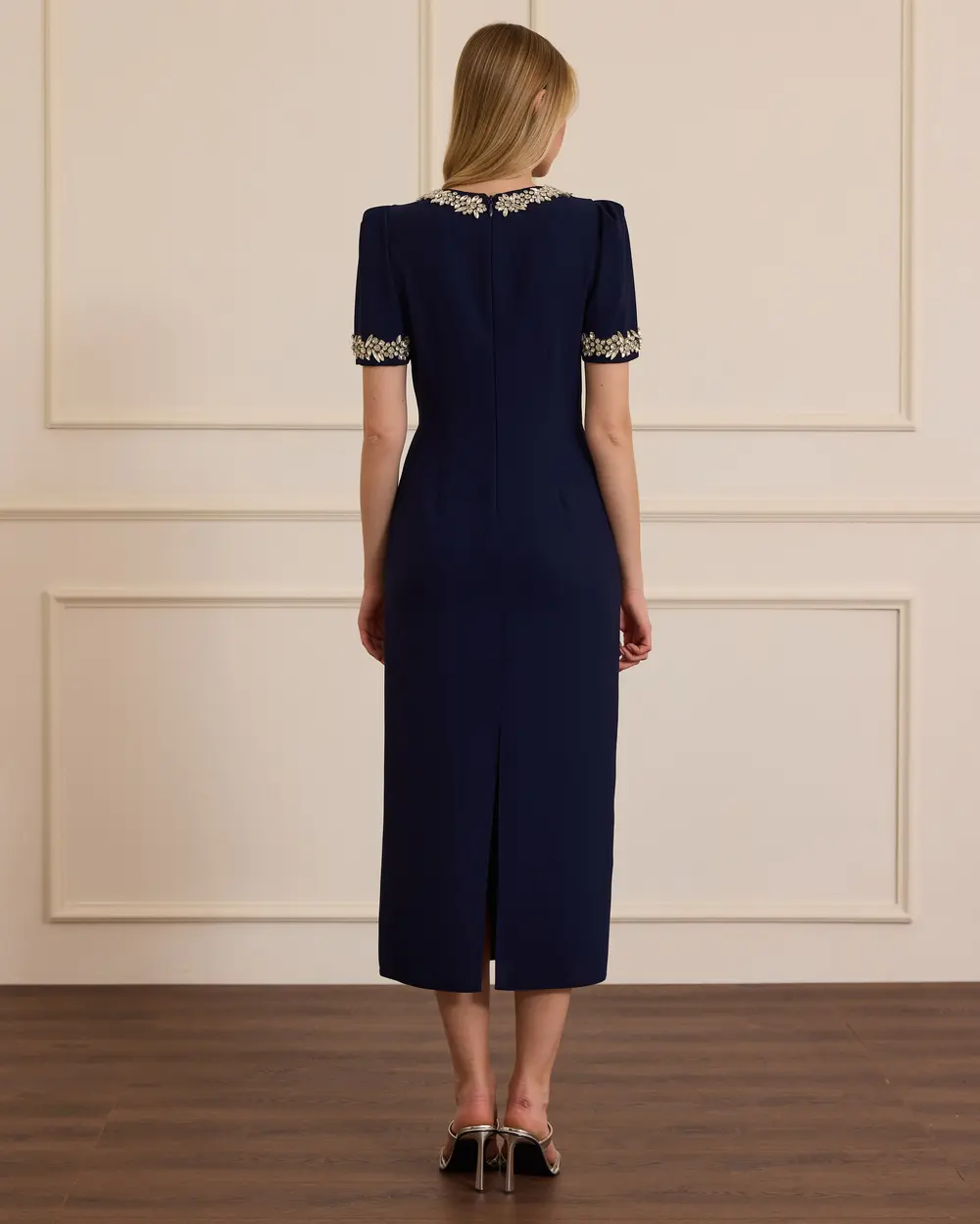 Taş Detaylı Kısa Kollu Midi Abiye