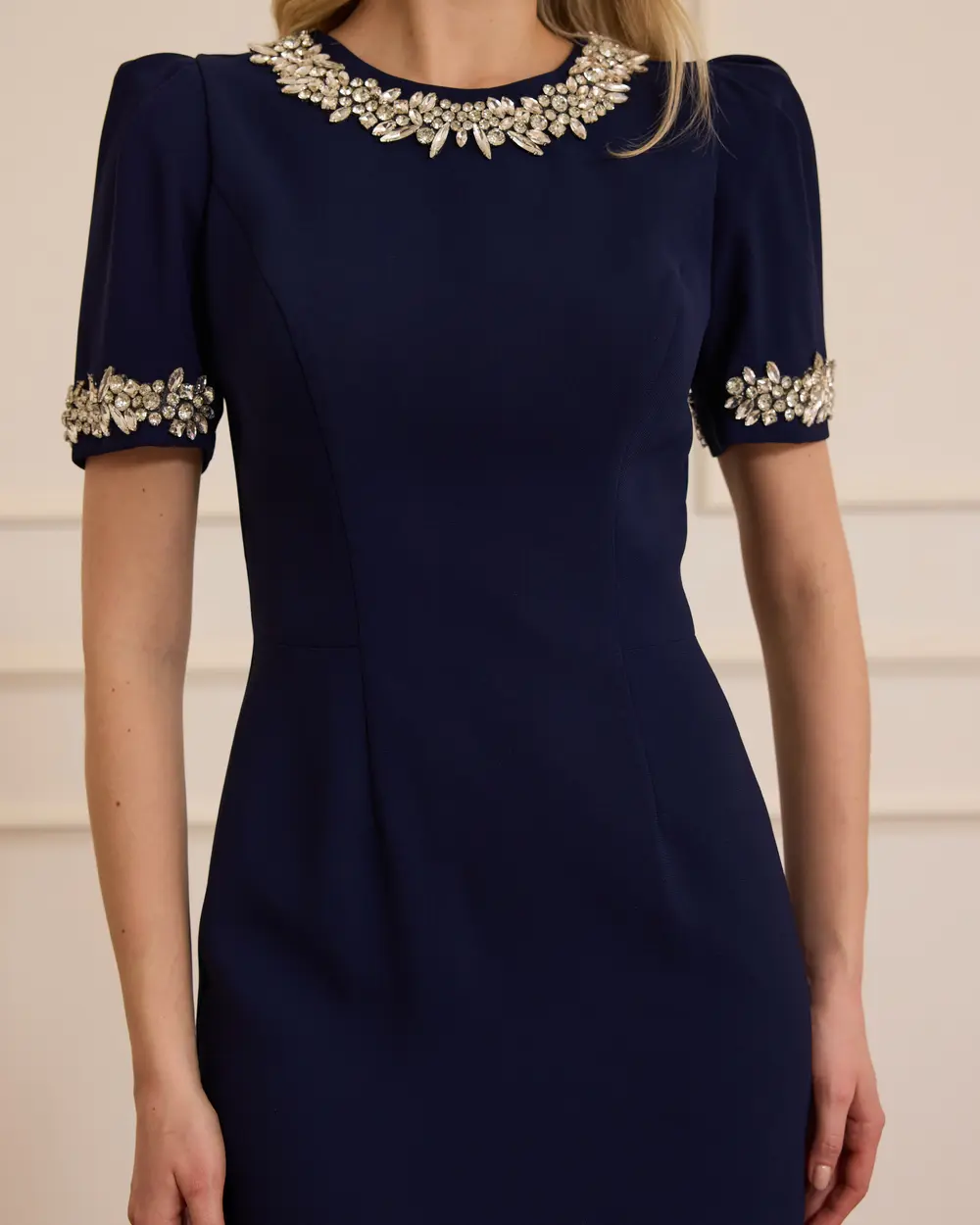 Taş Detaylı Kısa Kollu Midi Abiye