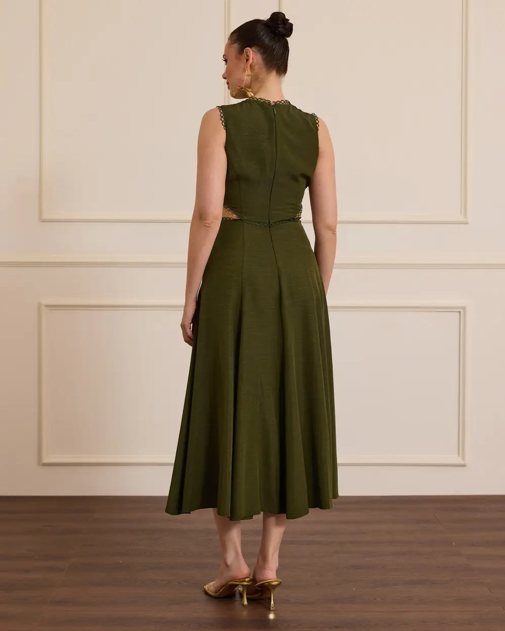 Pencere Detaylı Kolsuz Keten Abiye