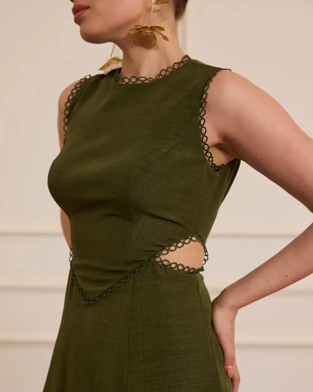 Pencere Detaylı Kolsuz Keten Abiye