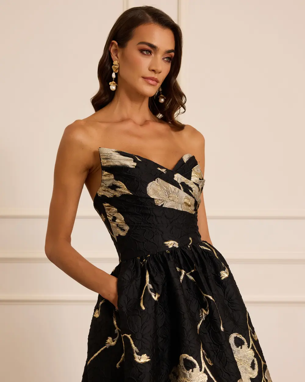 Desenli Asimetrik Yaka Jakar Abiye