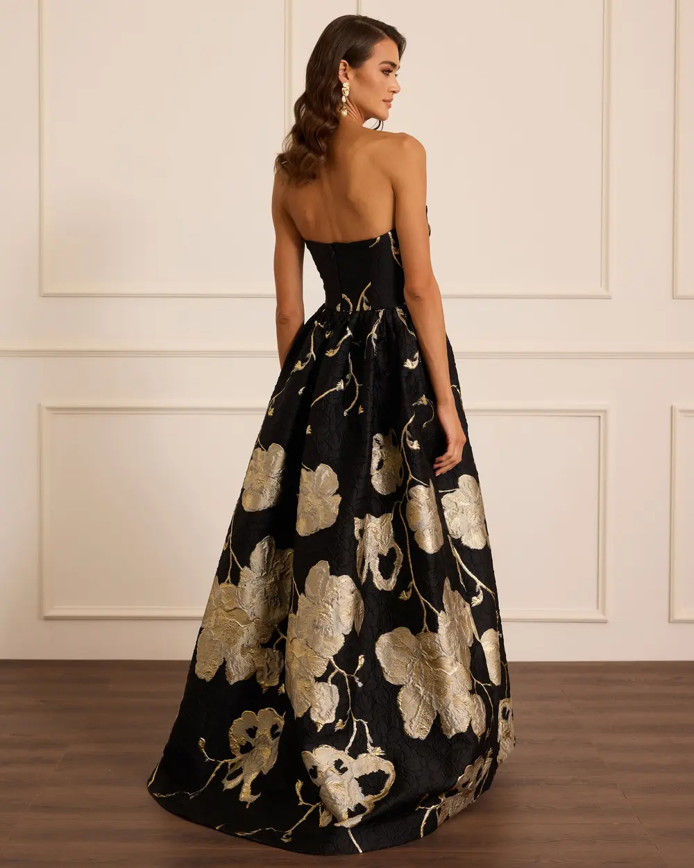 Desenli Asimetrik Yaka Jakar Abiye