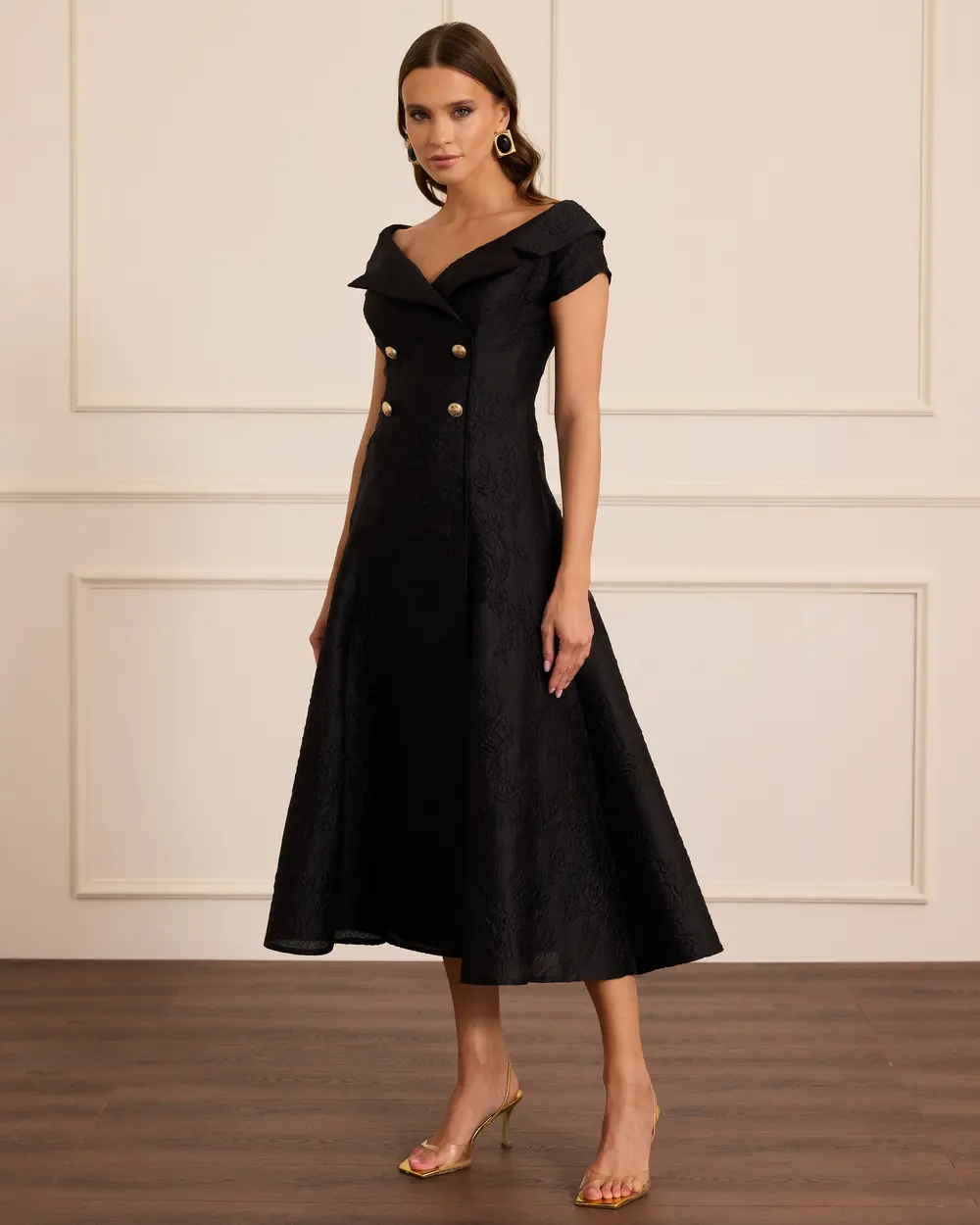 Desenli Düğme Detaylı Midi Abiye