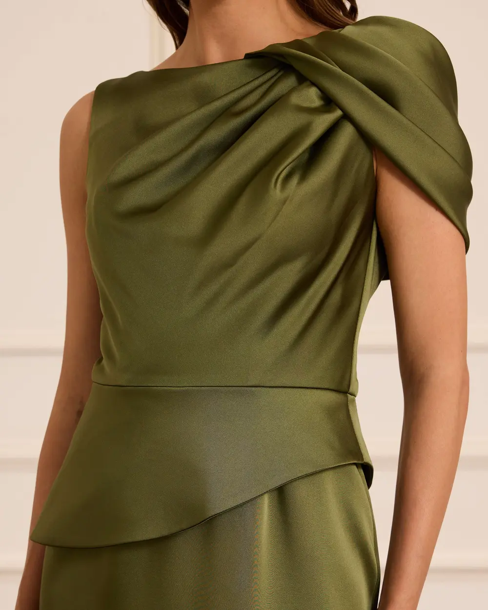Tek Omuz Saten Midi Abiye