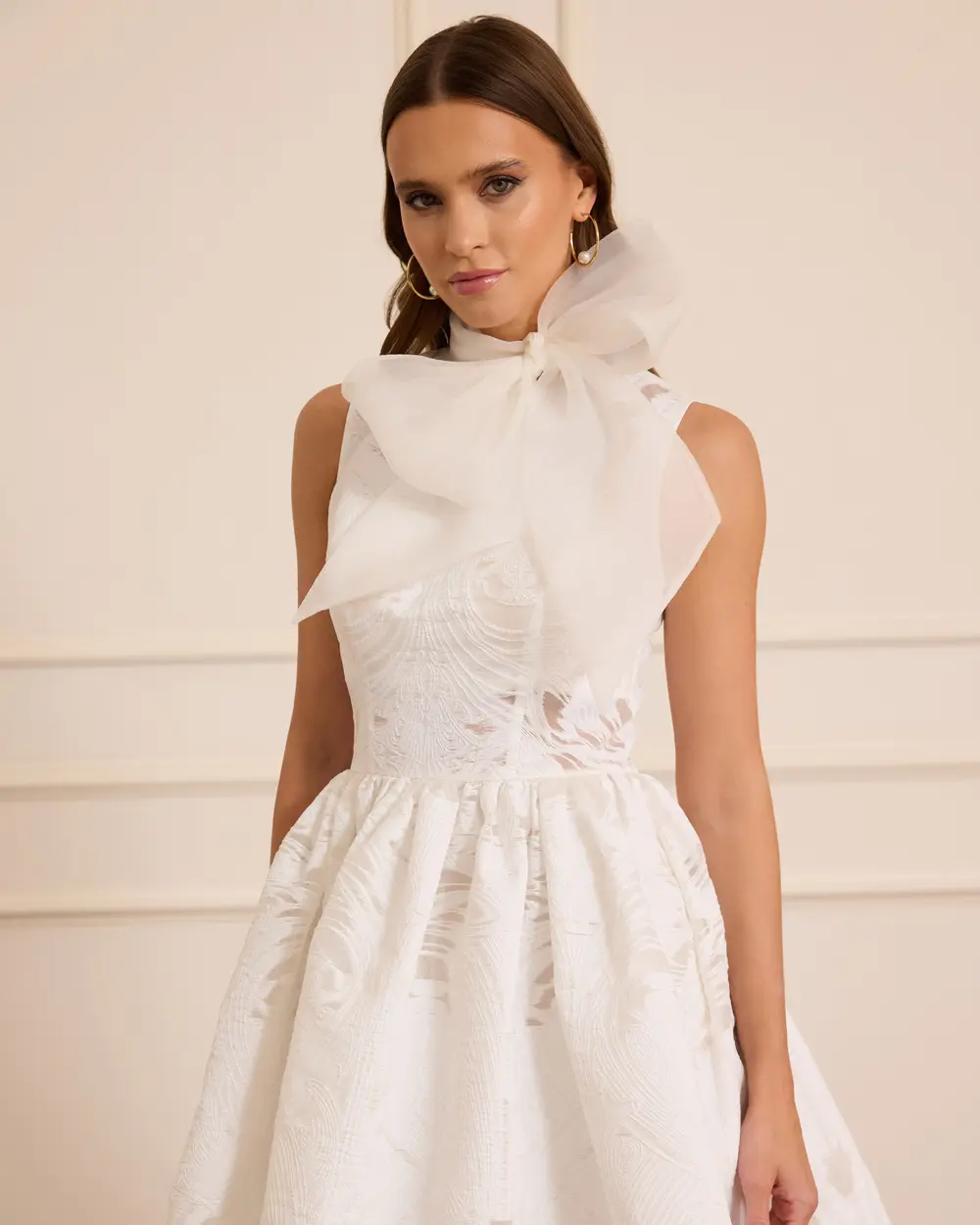 Çıkarılabilir Fular Detaylı Midi Kloş Abiye