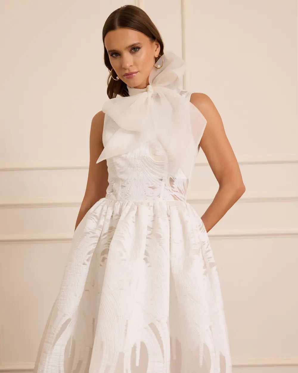 Çıkarılabilir Fular Detaylı Midi Kloş Abiye