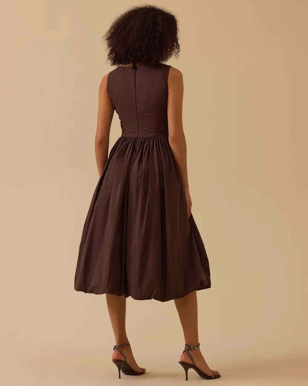 Brooch Detailed Balloon Skirted Elegant Dress