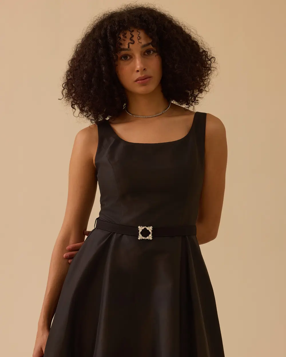 Stylish Midi Dress with Belted Straps