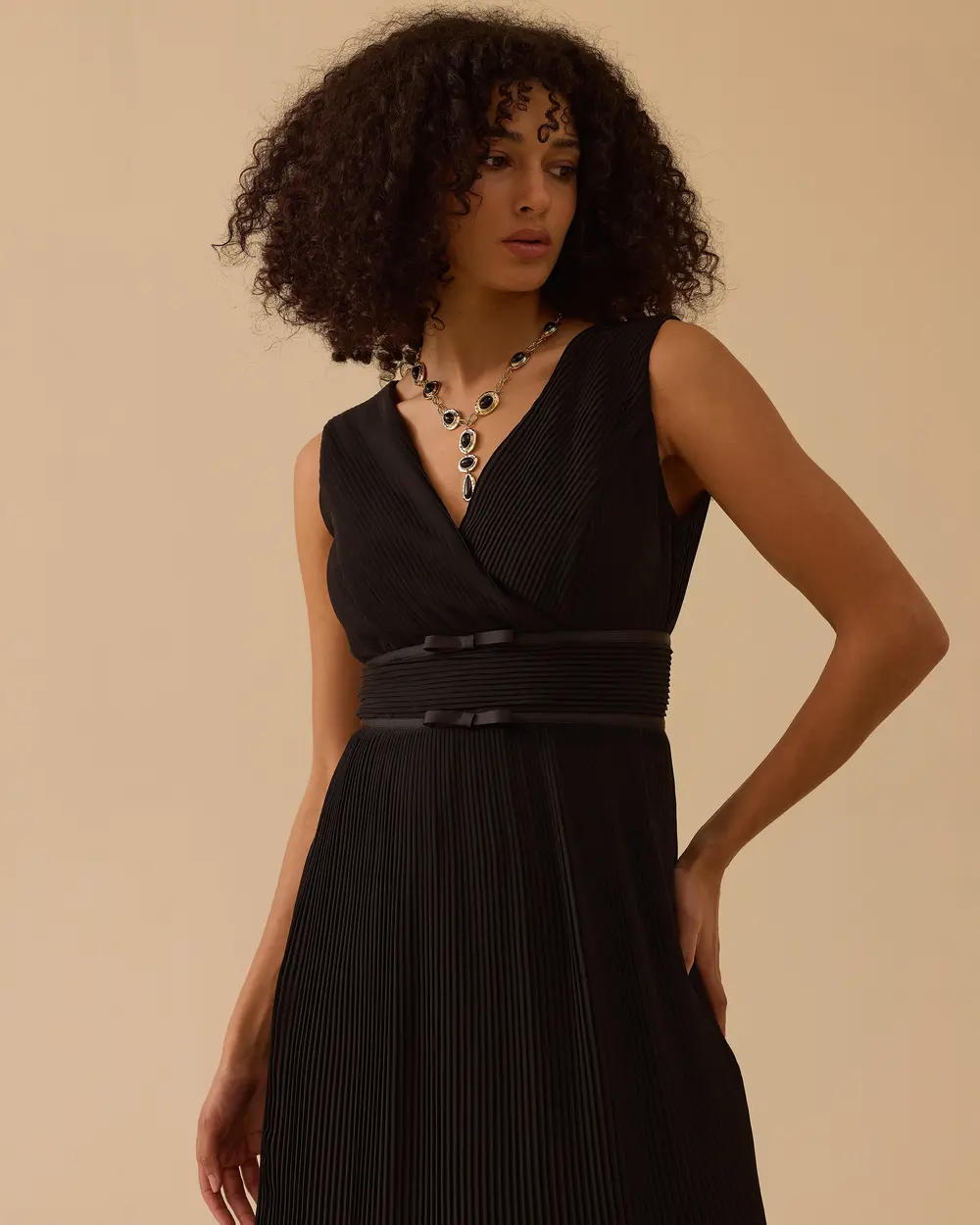 Elegant Dress with Pleated Lace Details