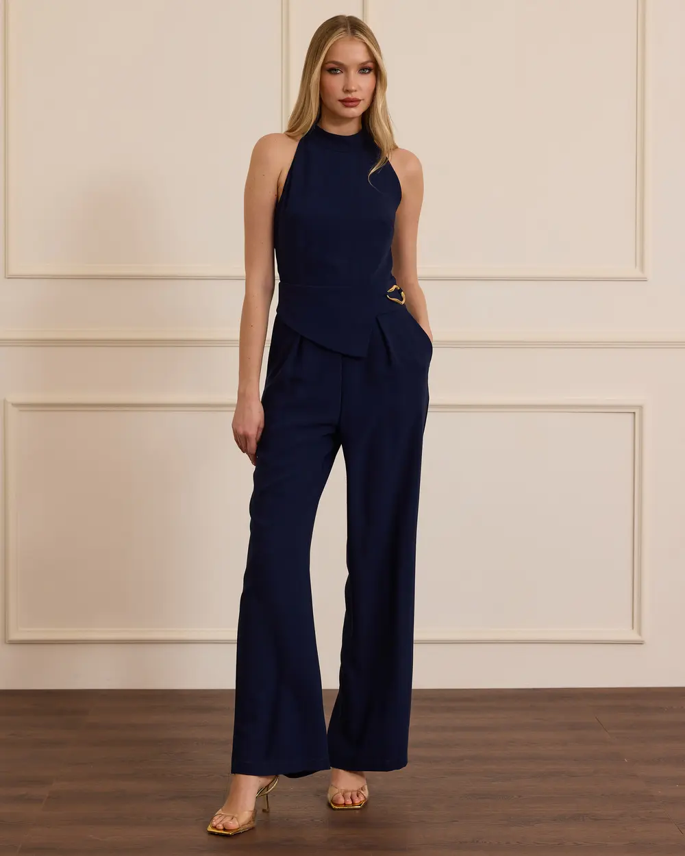 Sleeveless Jumpsuit with Accessories