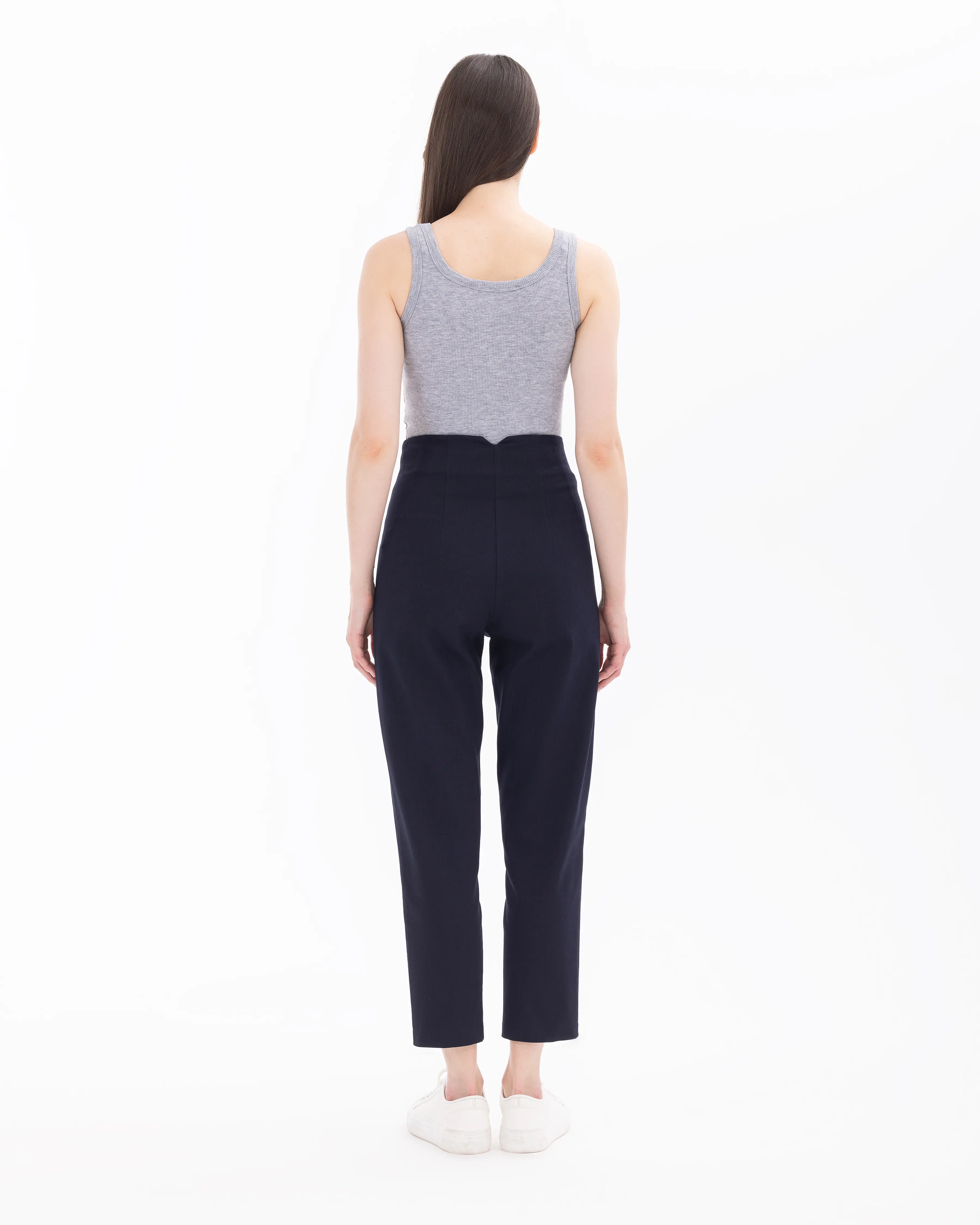 Round Neck Waist Length Tank Top