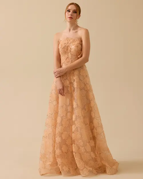 Straplez Yaka Çiçek Motifli Tül Abiye